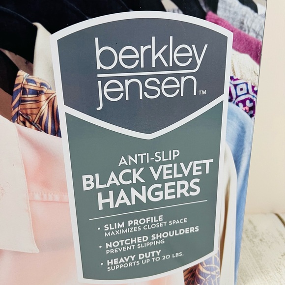 Berkley Jensen 35 Black Velvet Non Slip Hangers - Picture 2 of 6